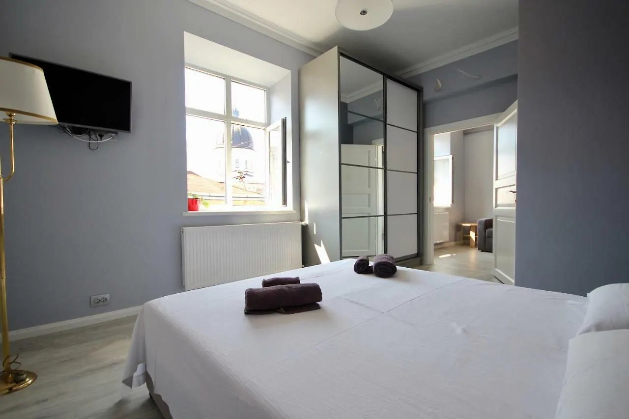 Romantic Panorama Krakivska Street Lviv Apartment